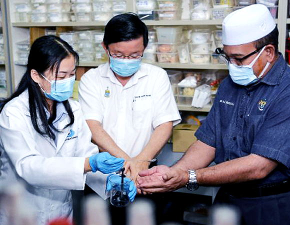 Community Service and Hygiene Manufacturing Initiative Penang Lawan Covid-19